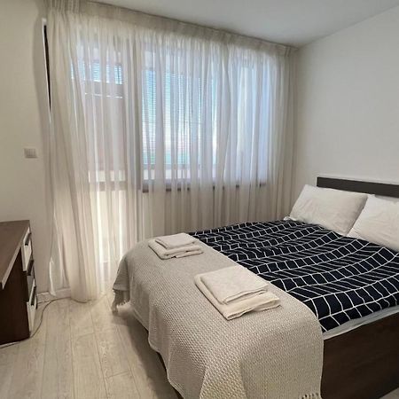 Ross Holiday Home Бургас Экстерьер фото